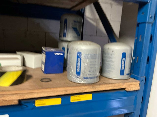 Partij vrachtwagenonderdelen - afbeelding 9 van  29