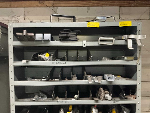 Partij vrachtwagenonderdelen - afbeelding 20 van  29