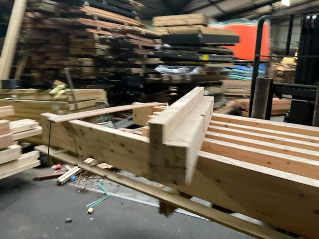 Partij vuren balken geschaafd - afbeelding 3 van  8