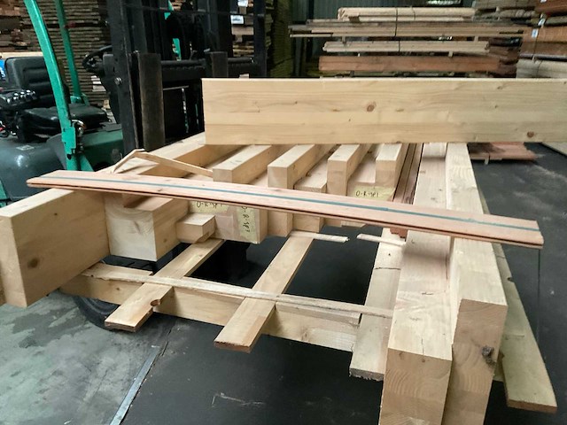 Partij vuren balken geschaafd - afbeelding 5 van  8