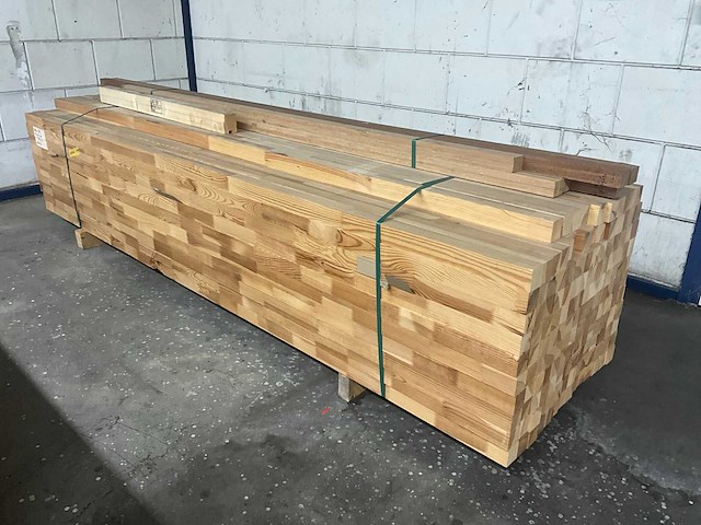 Partij vurenhouten lat en balken - afbeelding 3 van  15