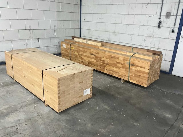 Partij vurenhouten lat en balken - afbeelding 13 van  15