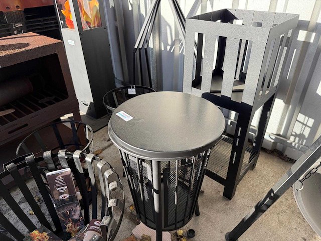 Partij vuurkorven en -schaal - afbeelding 4 van  10