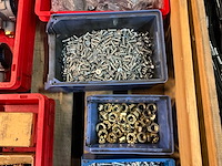 Partij wabco modulators en bevestigingsmaterialen - afbeelding 6 van  7