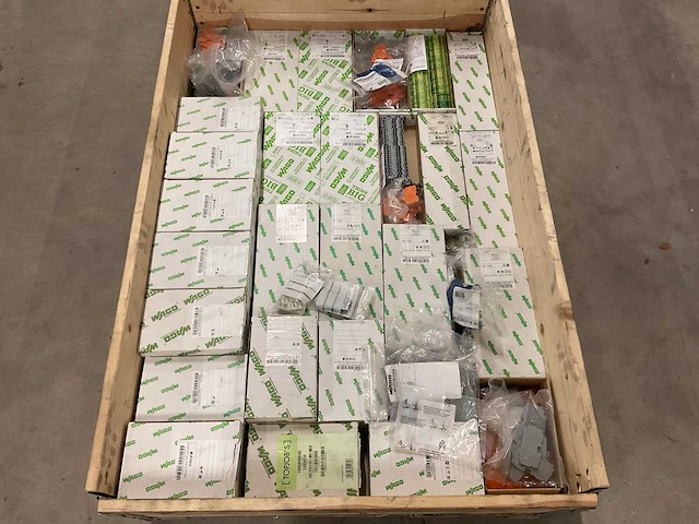 Partij wago installatiemateriaal - afbeelding 1 van  24