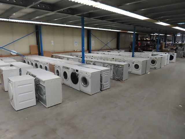 Partij wasmachines en drogers, ca 115 stuks - afbeelding 1 van  17