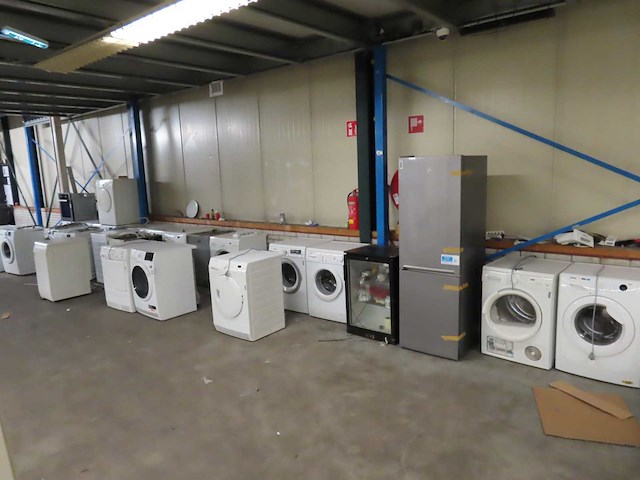 Partij wasmachines / wasdroger, circa 48 stuks - afbeelding 1 van  9