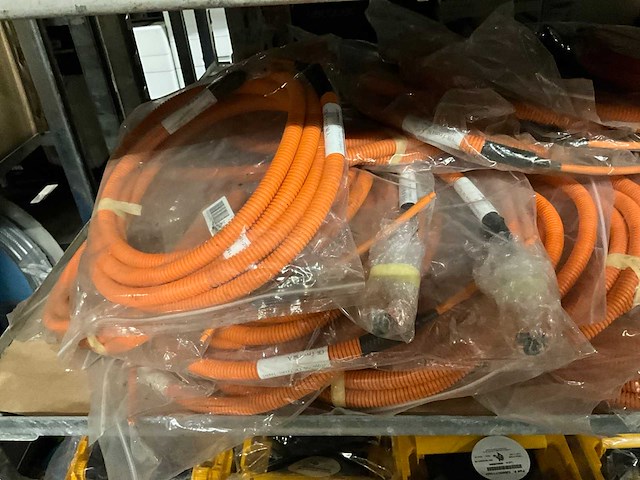 Partij wastafelslangen en kabelbomen - afbeelding 5 van  8