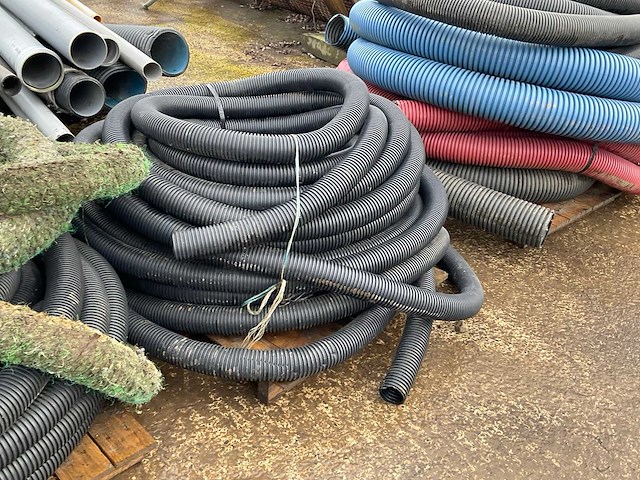 Partij water- en drainage slangen - afbeelding 4 van  6