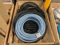 Partij water- en elektrabuis
