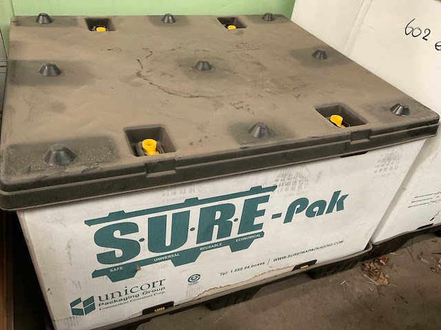 Partij water canteen - afbeelding 1 van  3