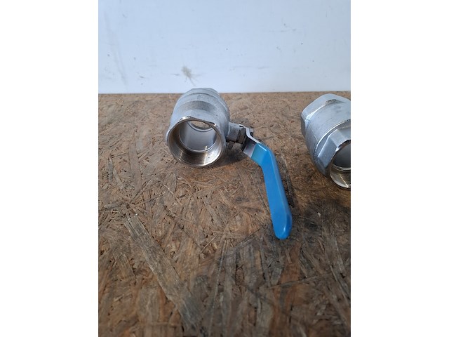 Partij water kogelafsluiters en water kogelkranen dumatco - afbeelding 2 van  39