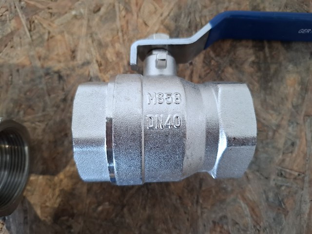 Partij water kogelafsluiters en water kogelkranen dumatco - afbeelding 35 van  39