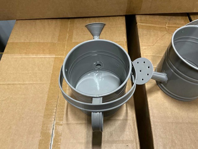 Partij watering cans prague zinc ø12xh11cm grey (288x) - afbeelding 4 van  6