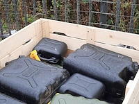 Partij waterkannen en jerrycans - afbeelding 6 van  8