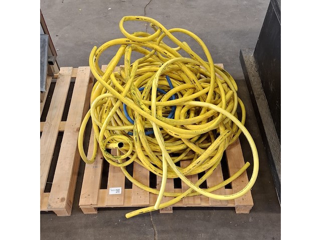 Partij waterslang - afbeelding 3 van  7