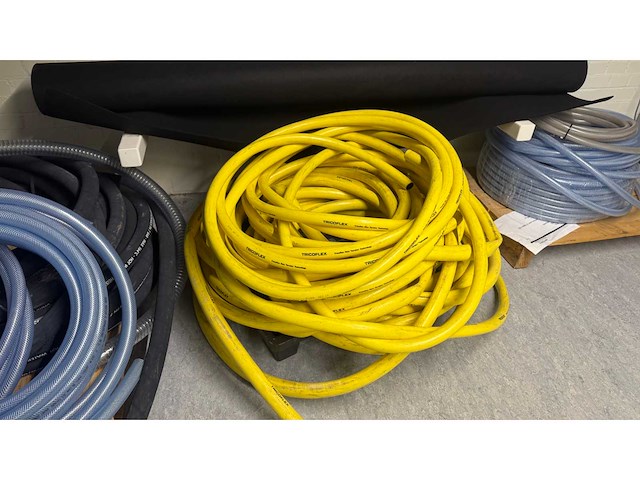 Partij waterslangen en luchtslangen - afbeelding 3 van  6
