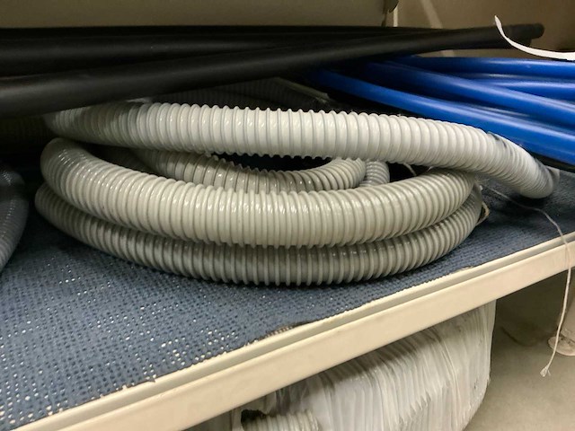 Partij waterslangen - afbeelding 2 van  17