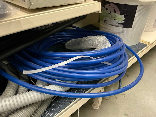 Partij waterslangen - afbeelding 5 van  17