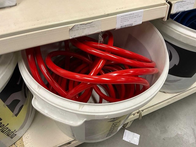 Partij waterslangen - afbeelding 7 van  17