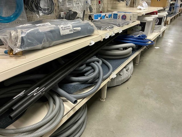 Partij waterslangen - afbeelding 1 van  17