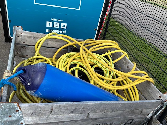 Partij waterslangen - afbeelding 2 van  3