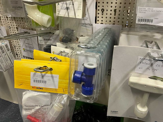 Partij watertoebehoren - afbeelding 9 van  43