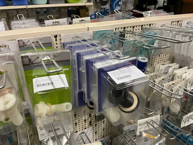 Partij watertoebehoren - afbeelding 11 van  43