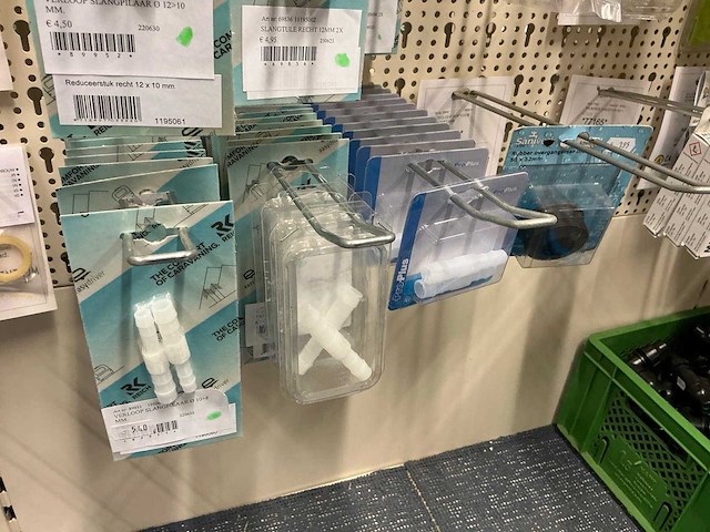 Partij watertoebehoren - afbeelding 16 van  43