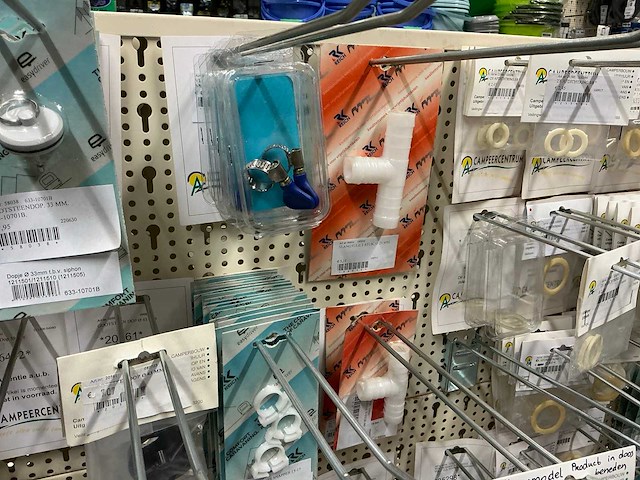 Partij watertoebehoren - afbeelding 20 van  43