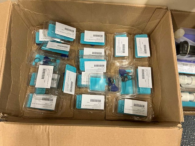 Partij watertoebehoren - afbeelding 36 van  43