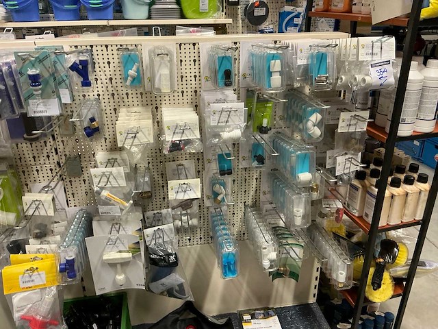 Partij watertoebehoren - afbeelding 39 van  43