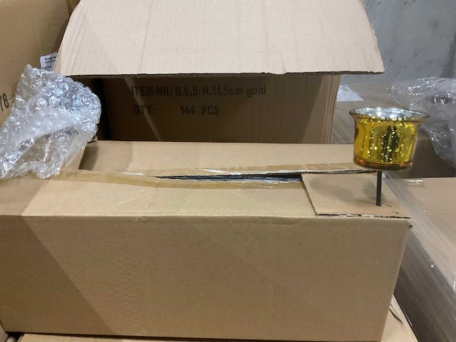 Partij waxineglas op steker - afbeelding 6 van  18