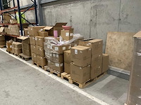 Partij waxineglas op steker - afbeelding 1 van  18