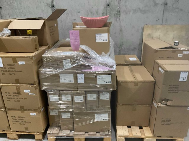 Partij waxineglas op steker - afbeelding 12 van  18