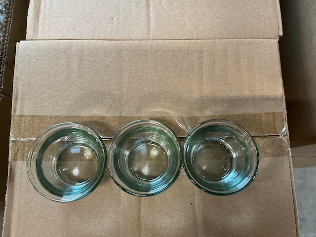 Partij waxinelichthouders h4,5xø6,5cm (1104x) - afbeelding 1 van  3