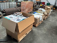 Partij weegschalen en voetmasage - afbeelding 1 van  13