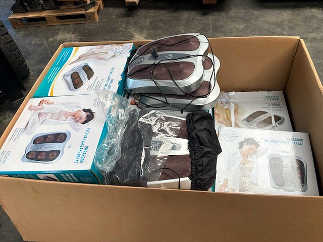 Partij weegschalen en voetmasage - afbeelding 13 van  13