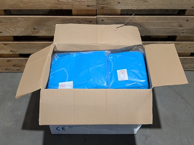 Partij wegwerp-isolatieschorten, cmt, isolation gowns (non-woven), incl. partij ringbanden - afbeelding 10 van  11
