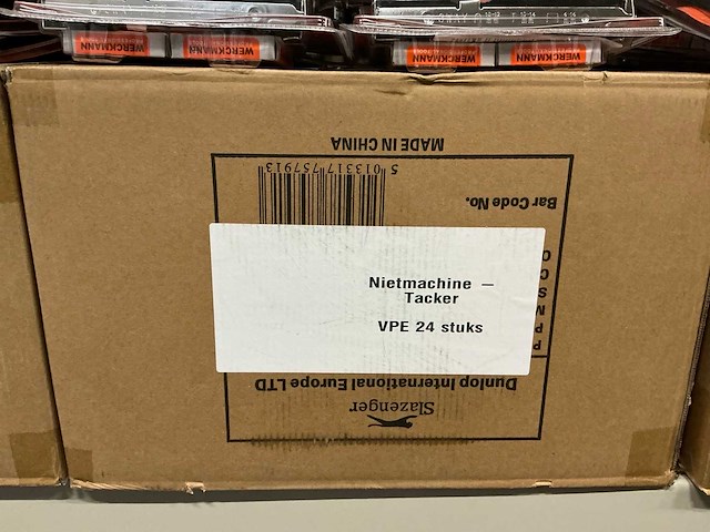 Partij werckmann staple gun with staples (185x) - afbeelding 3 van  3