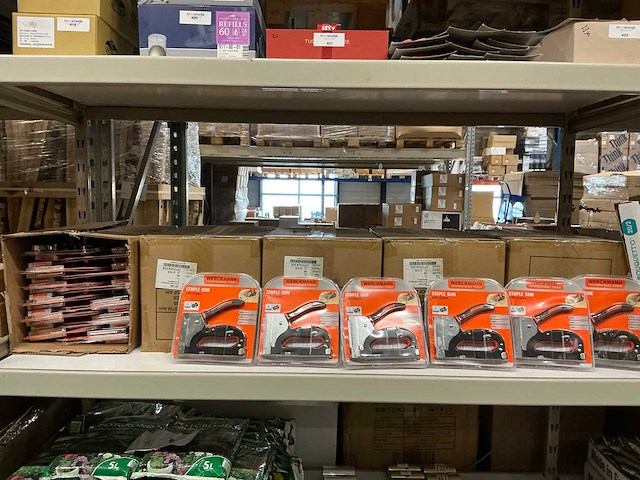 Partij werckmann staple guns with staples (125x) - afbeelding 1 van  2