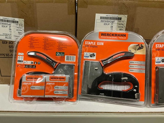 Partij werckmann staple guns with staples (125x) - afbeelding 2 van  2