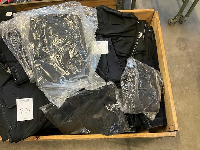 Partij werkbroeken (circa 110 stuks) - afbeelding 3 van  5