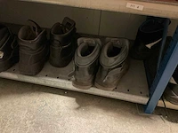 Partij werkkleding en schoenen - afbeelding 9 van  26