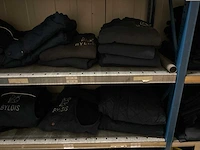 Partij werkkleding en schoenen - afbeelding 3 van  24
