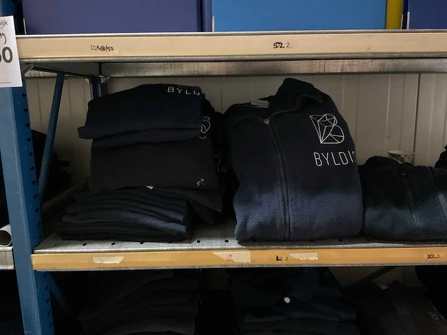 Partij werkkleding en schoenen - afbeelding 9 van  24