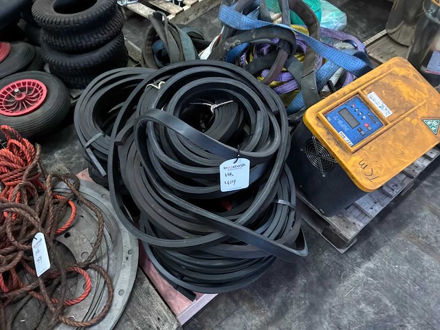 Partij werkplaats materiaal - afbeelding 10 van  13