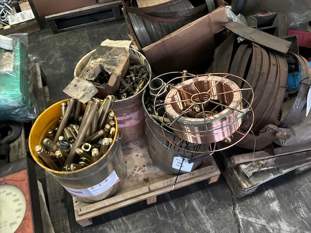 Partij werkplaats materiaal - afbeelding 13 van  13