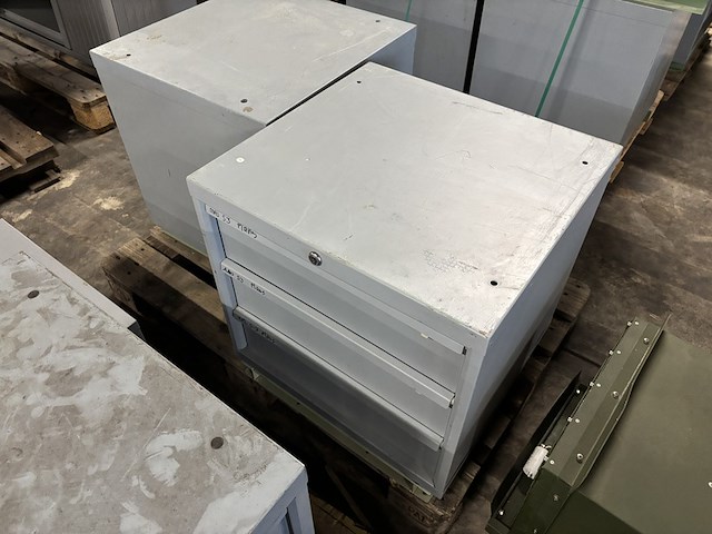 Partij werkplaats meubelen, o.a. lista - afbeelding 11 van  17