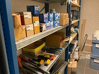 Partij werkplaatsinventaris met stelling - afbeelding 13 van  19